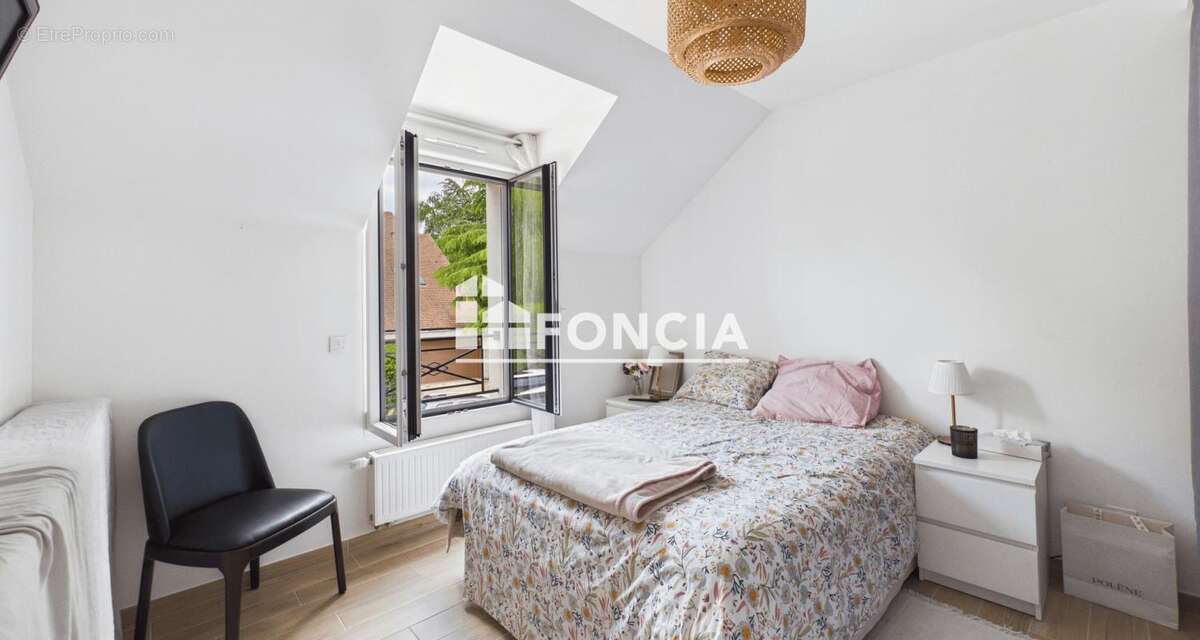 Maison 117 m² à Orgeval  - photo 6