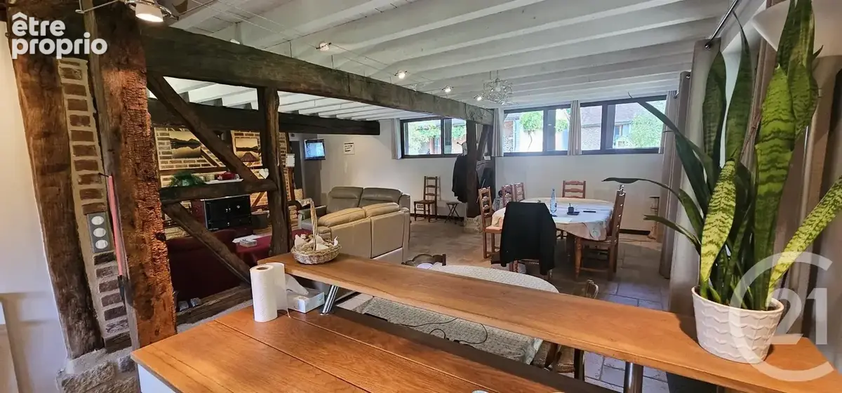 Maison 10 pièces 242 m² à vendre à Montagny-Pres-Louhans (71500) - photo 3