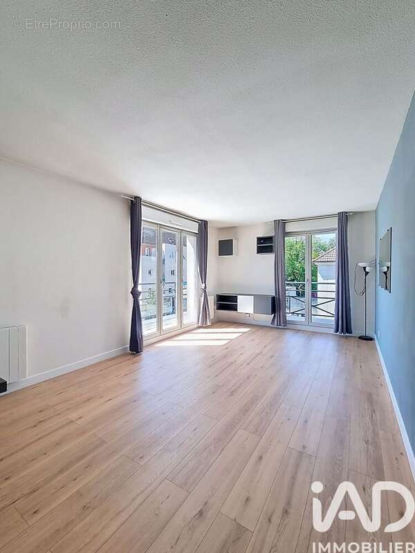 Photo 2 - Appartement à LIEUSAINT