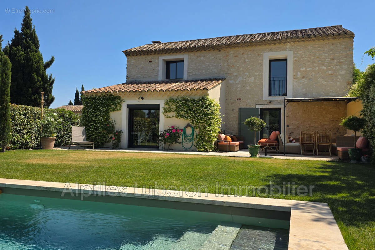 Maison à EYGALIERES