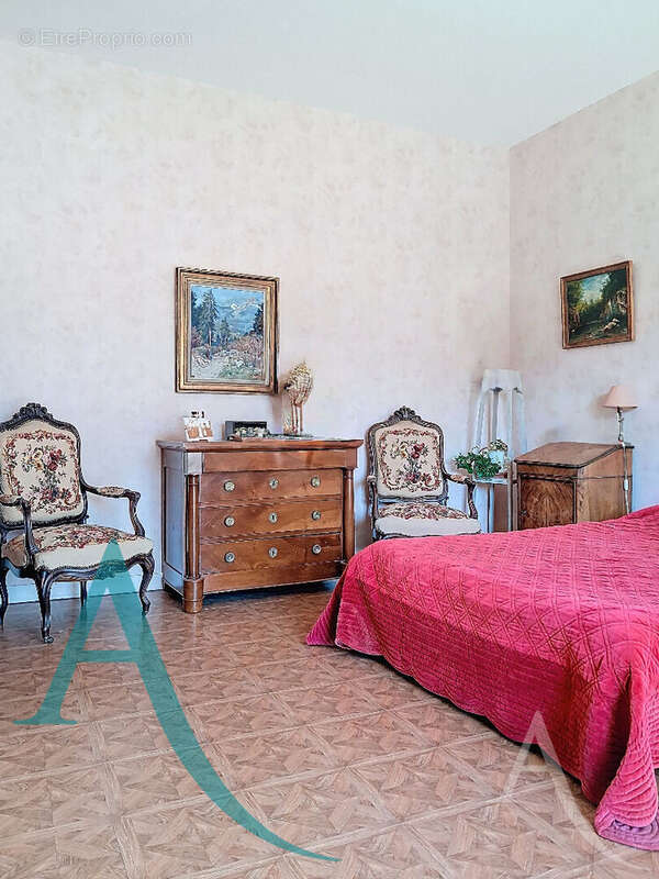 Maison à CARBONNE