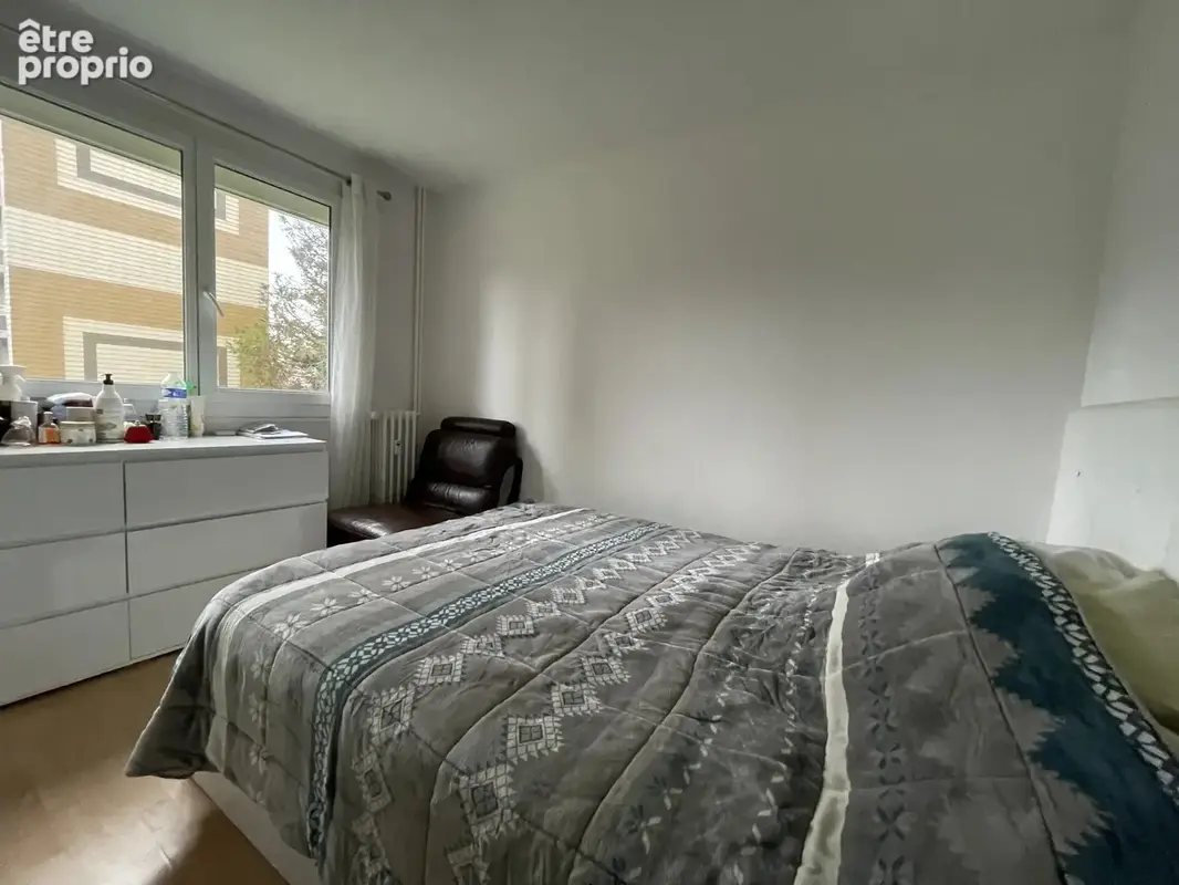 Appartement T4 avec balcon et cave - photo 7