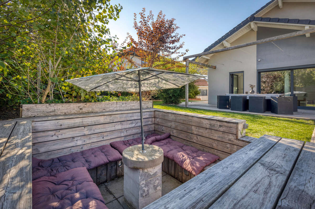 Maison à CHAMP-SUR-DRAC