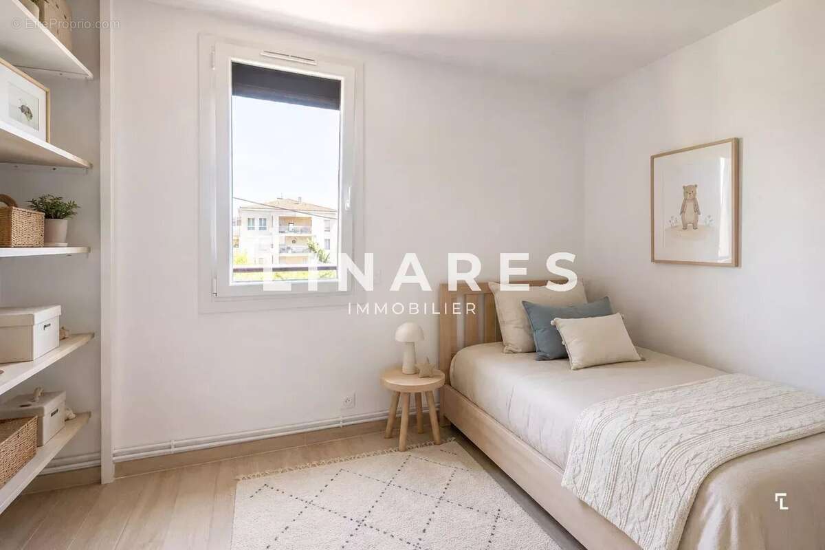 LE TIBOULEN - Appartement T4 de 80m² - Loggia - 13008 LA POINTE ROUGE - photo 6