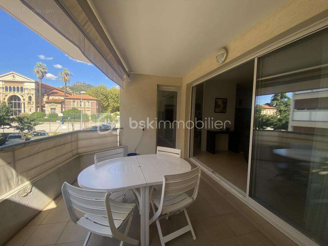 Appartement à HYERES