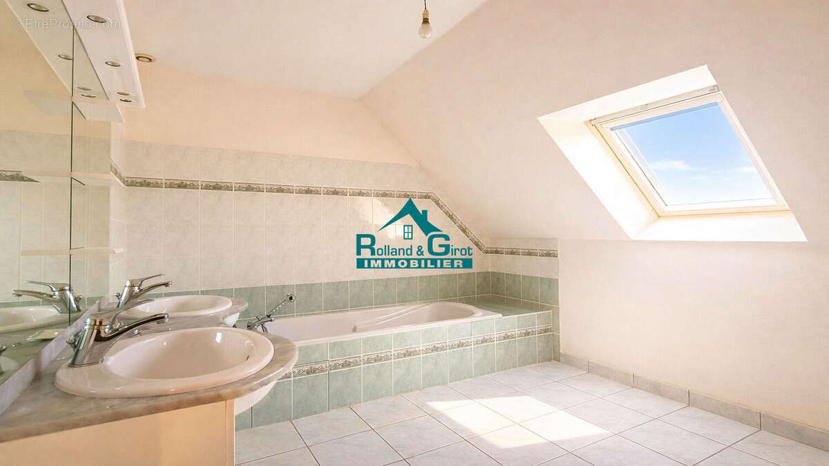 Maison à Cornille - photo 9
