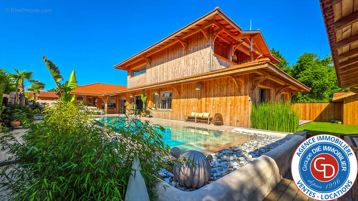 Villa d'exception avec 4 chambres et piscine - photo 2