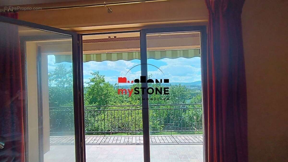 JASSANS RIOTTIER  -  Maison familiale  de 120m² sur 1150m² de terrain - photo 8