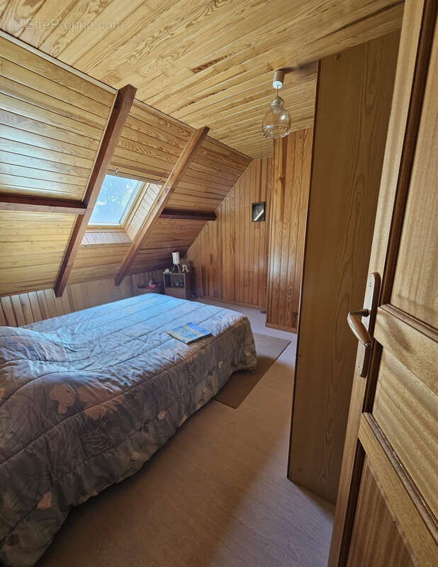 Maison à SAINT-SOZY