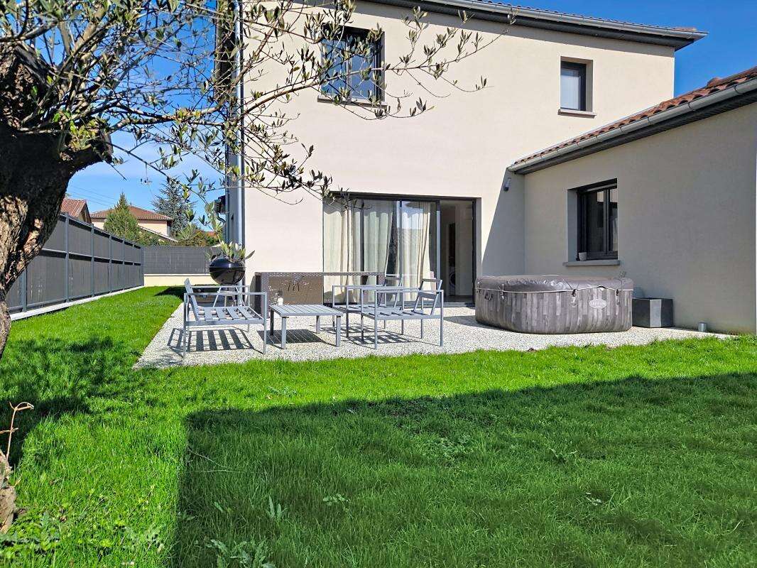 Maison à SATOLAS-ET-BONCE