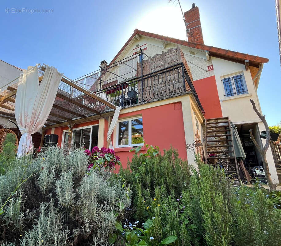 Maison à BROU-SUR-CHANTEREINE