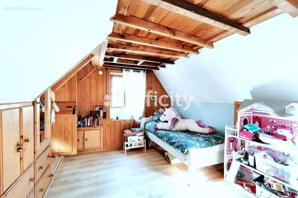 Maison à PERONNE-EN-MELANTOIS