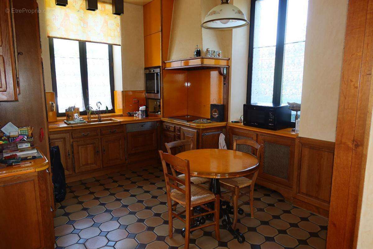 Maison à DANNEMARIE-SUR-CRETE