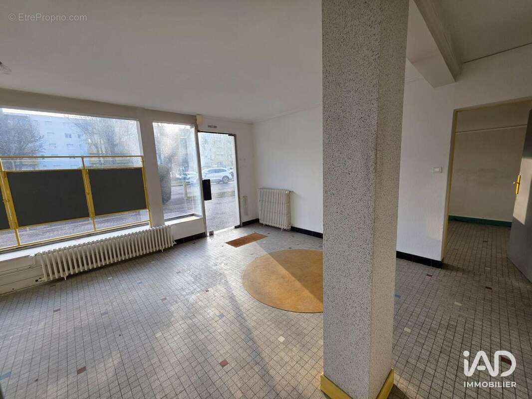 Photo 8 - Commerce à VESOUL