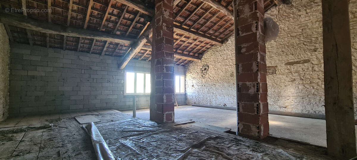 Maison à BETHELAINVILLE
