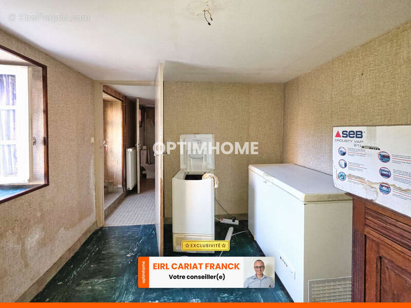 Maison à SAINT-ETIENNE-DE-FURSAC