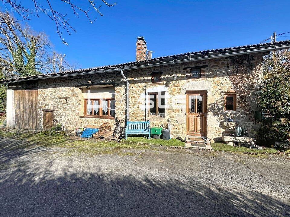 Maison à SAINT-AUVENT