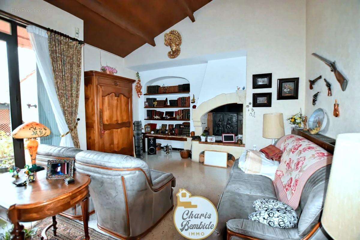 Maison à BERNIS