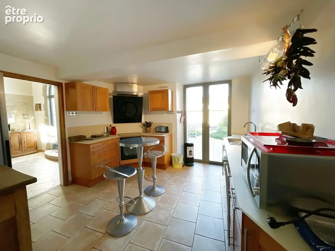 MARCIAC   Rare en cœur de ville ! Superbe maison de caractère de plus de 180 m2 avec jardin et dépendances - photo 5