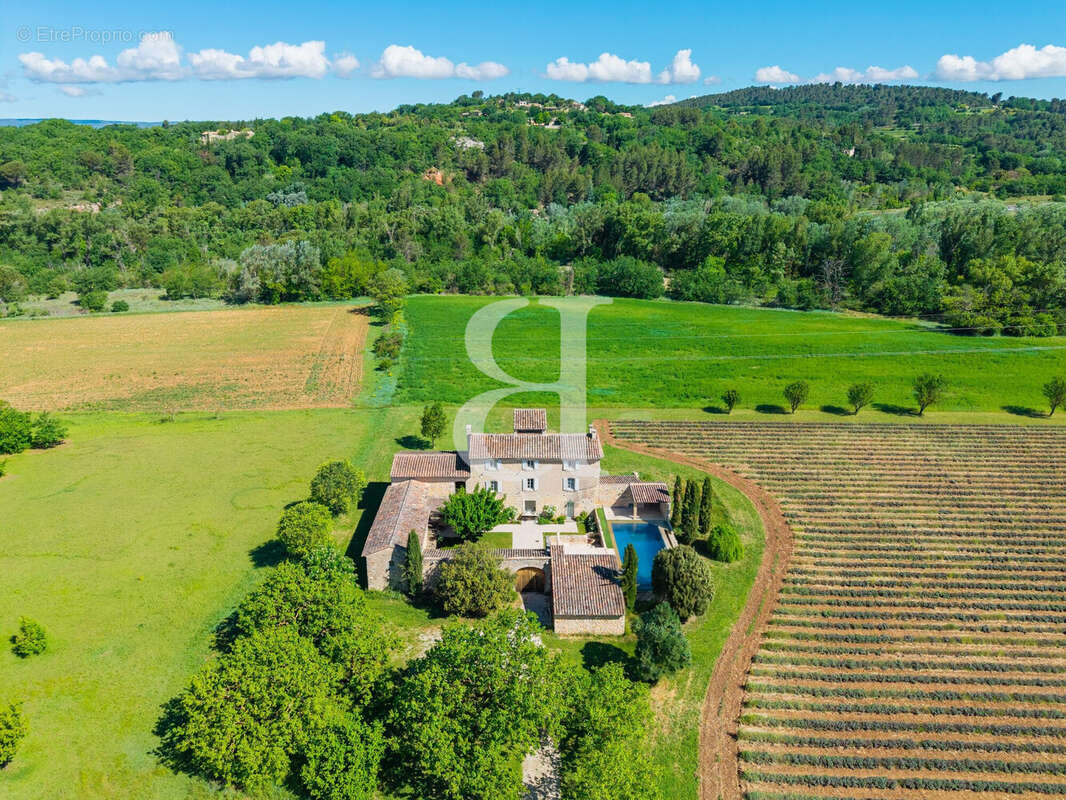 Maison à GORDES