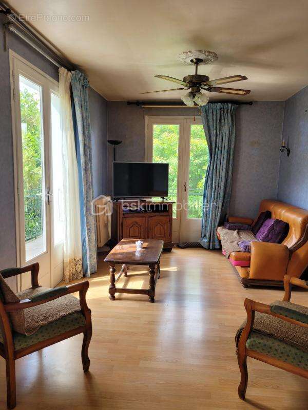 Maison à LA SALVETAT-SAINT-GILLES