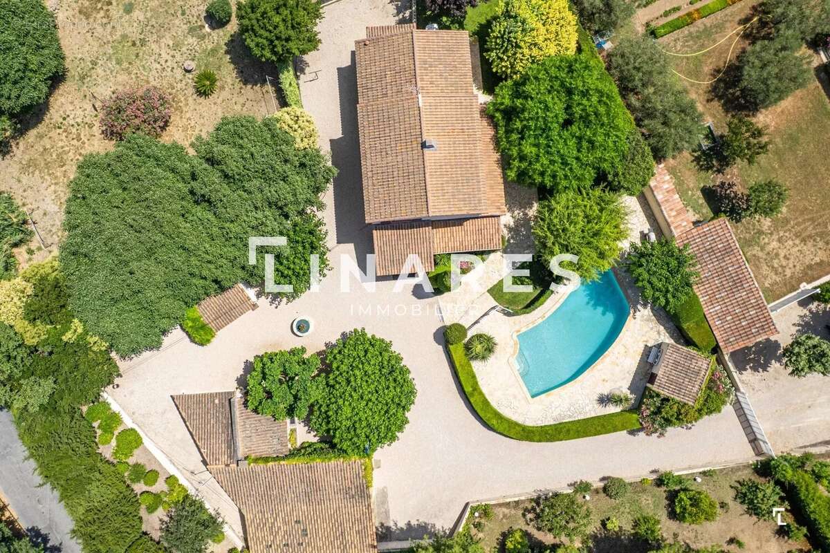 LA  FAMILIALE - Villa T5 de 125m² + Appartement de 46m² + Garage de 19m² -  Piscine - Parcelle 1500m² - 13013 Château Gombert - photo 25