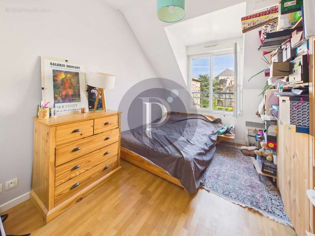 Appartement à LE PLESSIS-ROBINSON