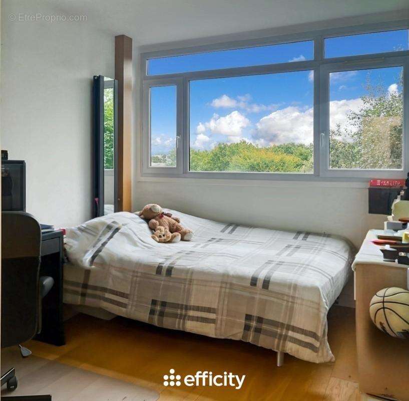 Appartement à CHENNEVIERES-SUR-MARNE