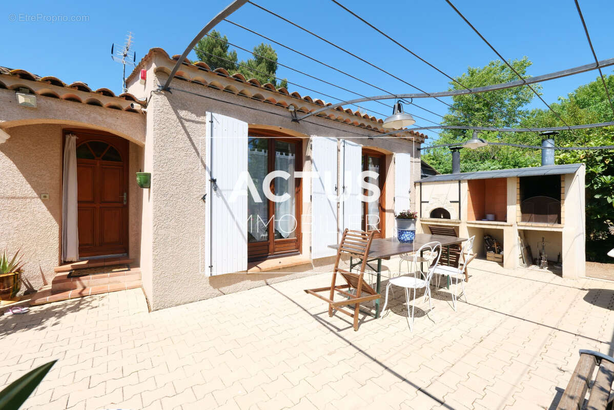 Maison 124 m² à Salon-De-Provence  - photo 9