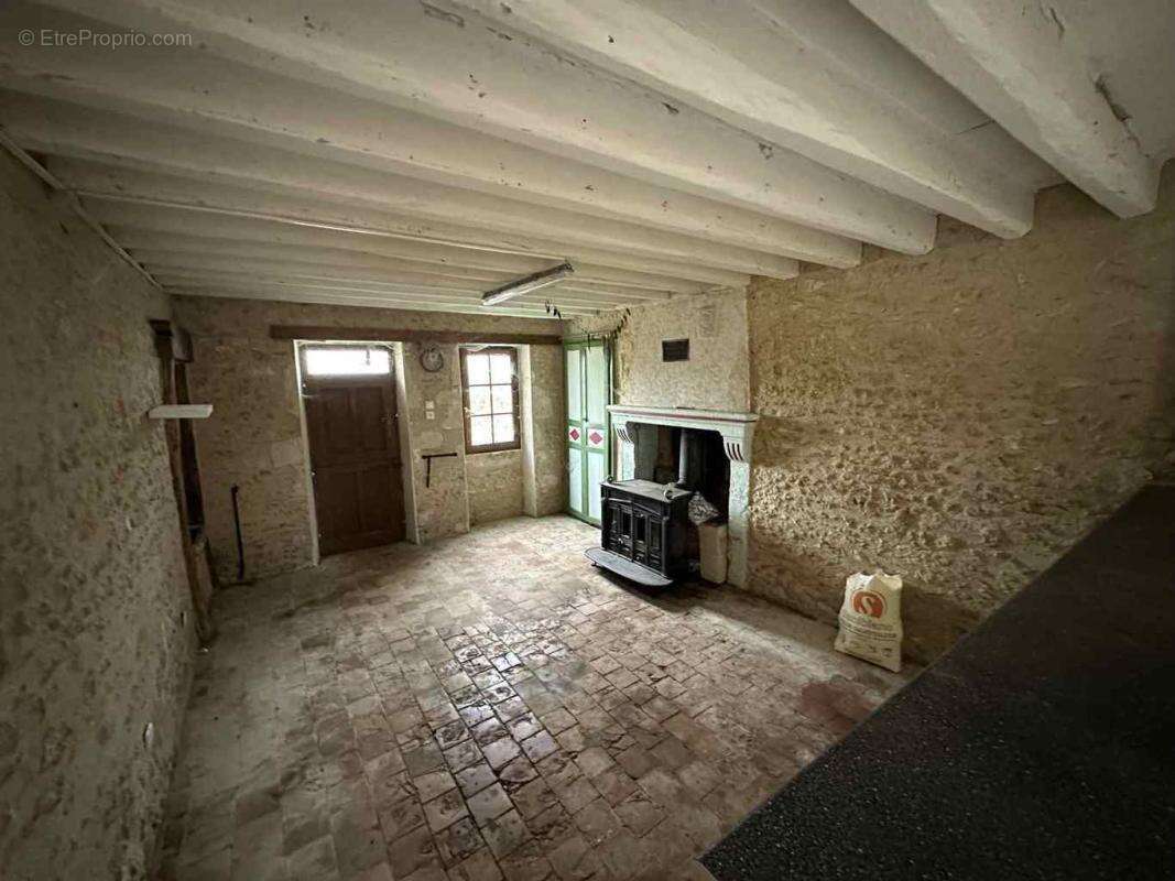 Maison à rafraichir sur grand terrain entre Saint Cosme en Vairais et Bellême - photo 11