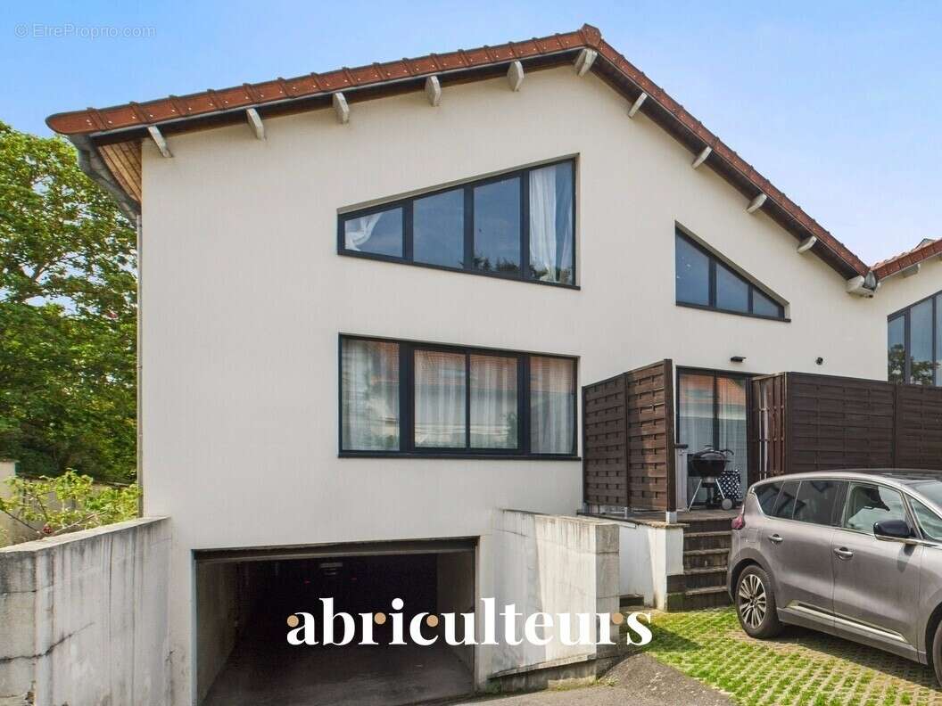 Loft - Spacieux, Lumineux et avec Terrasse en vente dans le centre ville de Champigny-sur-Marne (94500) - photo 12