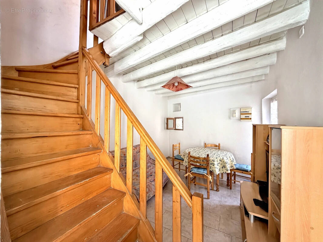 Maison à COMPS