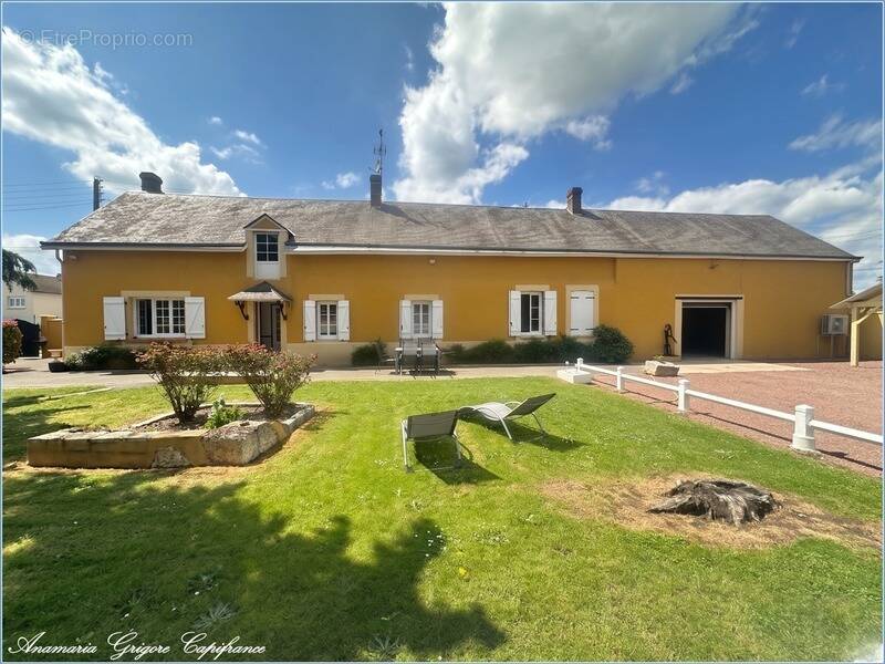Maison à AMILLY