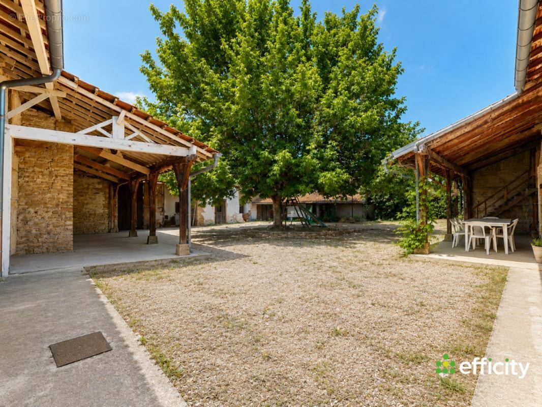 Maison à PERREX