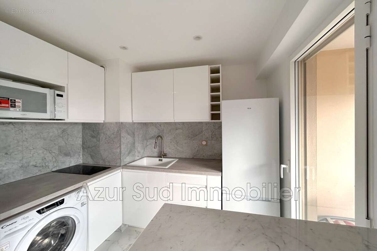 Appartement à VALLAURIS