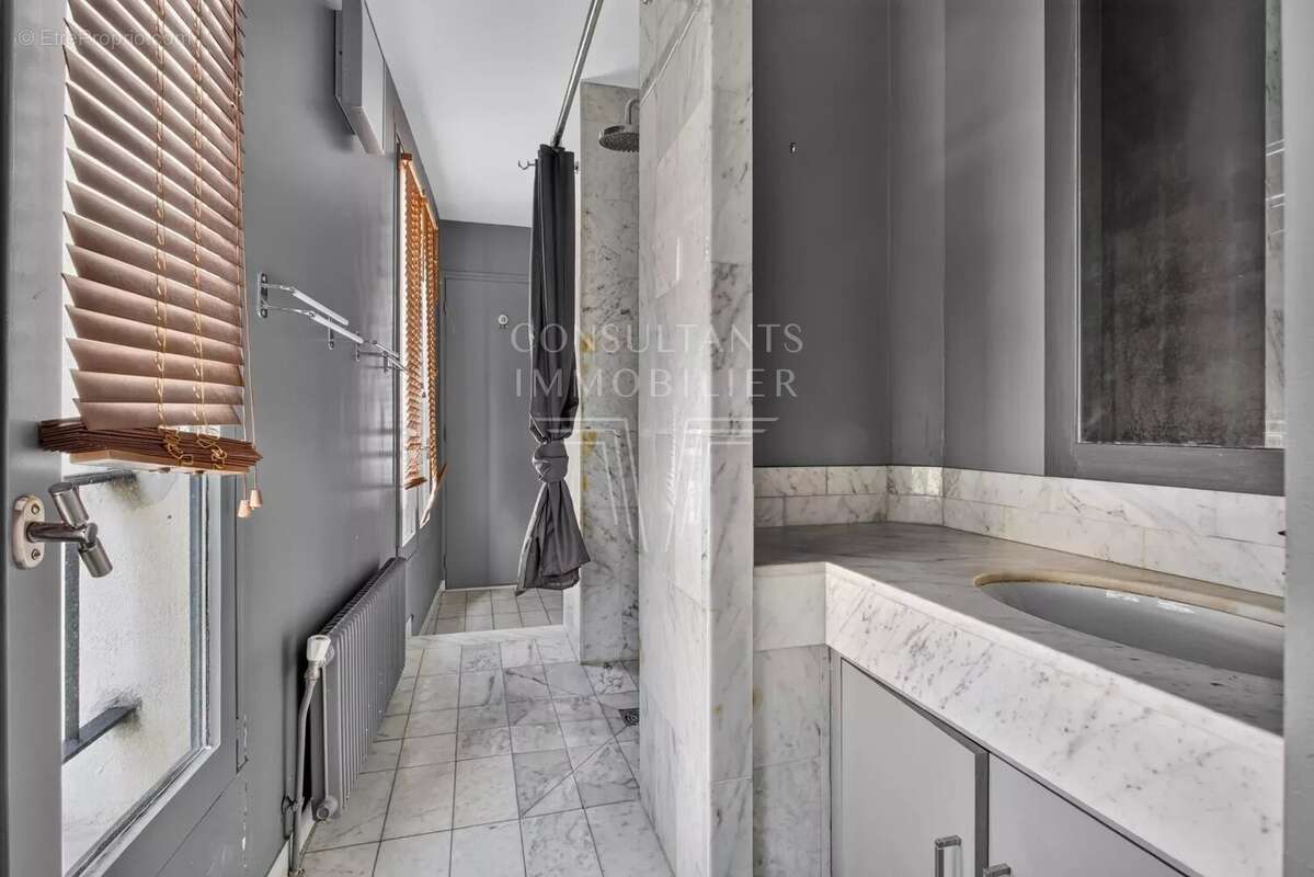Boulogne Porte de Saint-Cloud . DUPLEX TROIS CHAMBRES - photo 24
