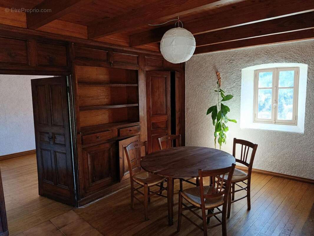 Maison 50 m² à Arcens  - photo 6