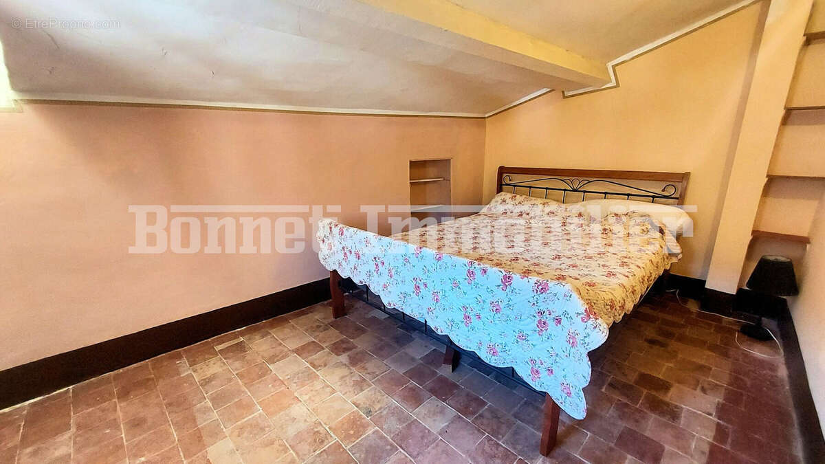 Appartement à NYONS