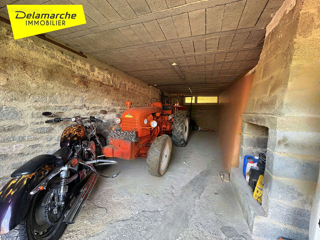 A VENDRE  AVRANCHES Maison avec Piscine au Val Saint Pere, 6 pièces et terrain de 2000 m² proche A84  entre Rennes et Caen - photo 14