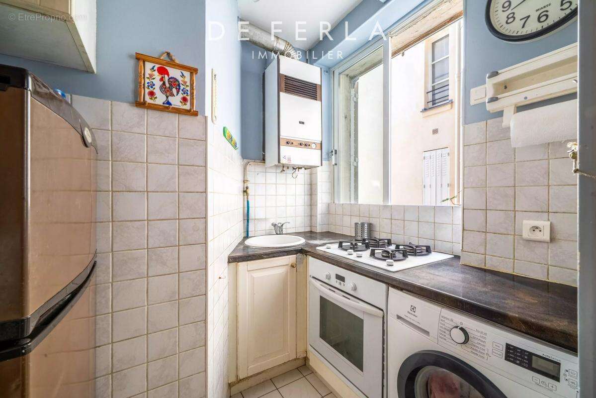 Appartement à PARIS-7E