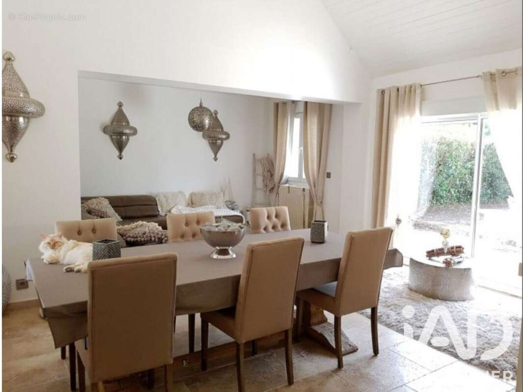 Photo 2 - Maison à MONTLIGNON