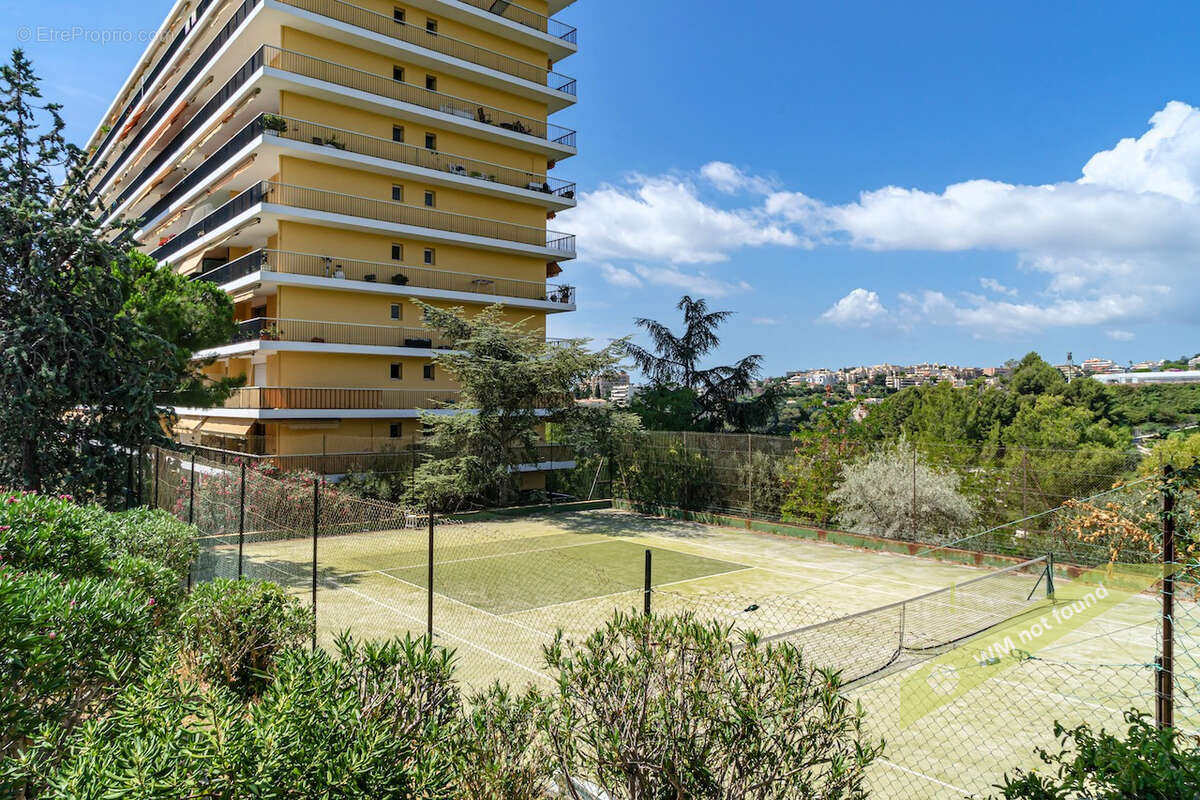 NICE FABRON / ABBAYE DE ROSELAND - Bureaux /Appartements divisibles à rénover 7P 200 m2 hab. vue mer s/ 80m2 d - photo 19