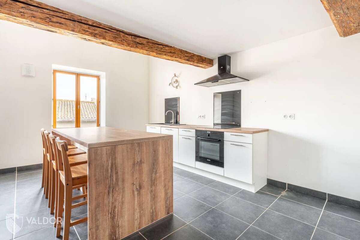Appartement à THOISSEY