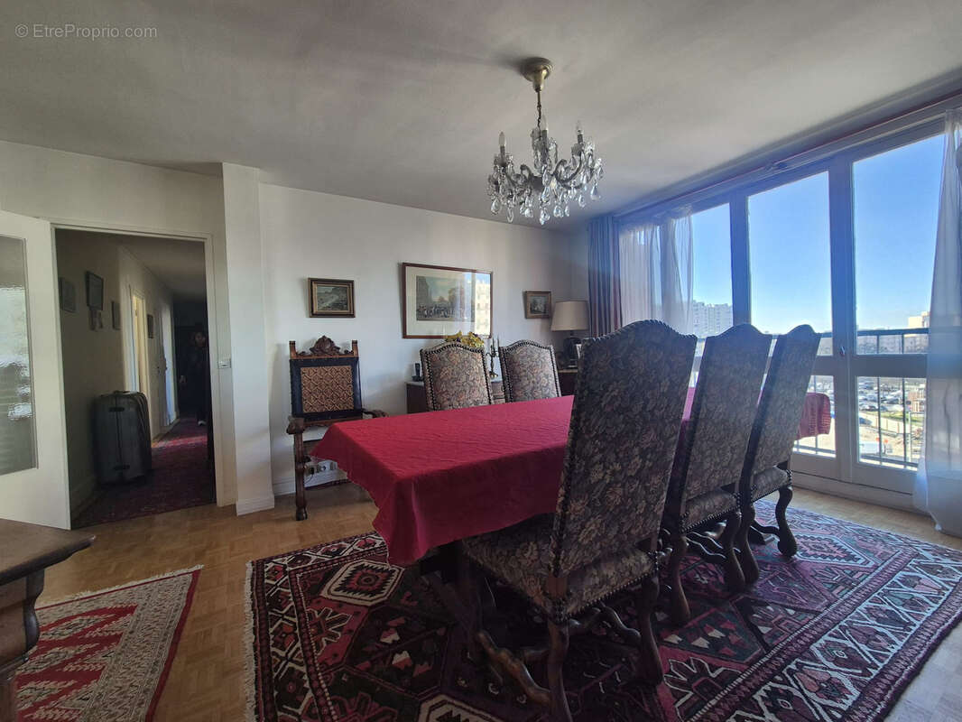 Appartement à BAGNEUX