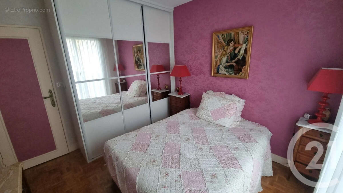 Appartement à SAINT-MAUR-DES-FOSSES