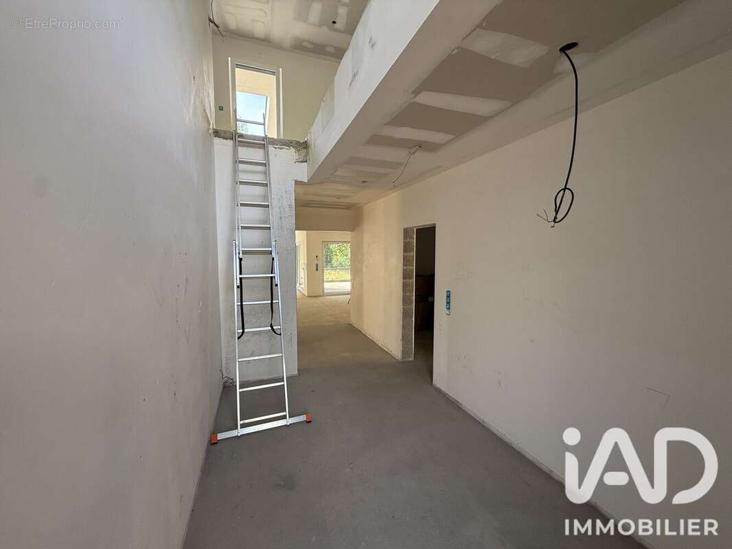 Maison 245 m² à Redange  - photo 6