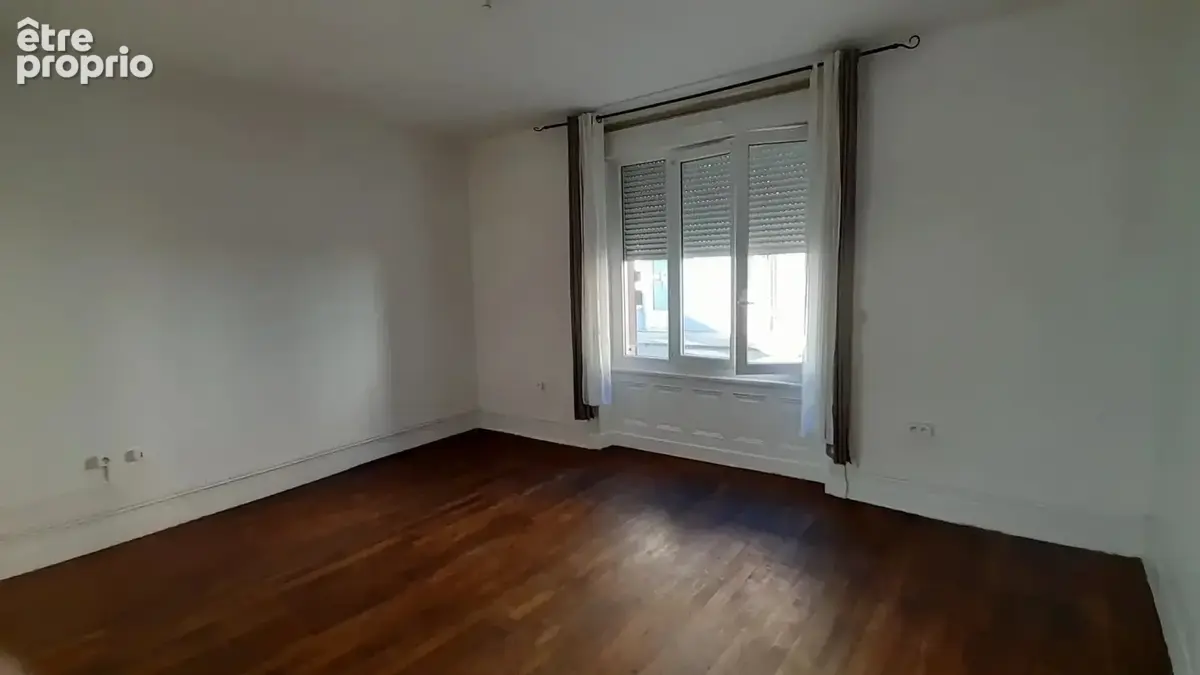 Appartement 110 m² à Montmerle-Sur-Saone  - photo 17