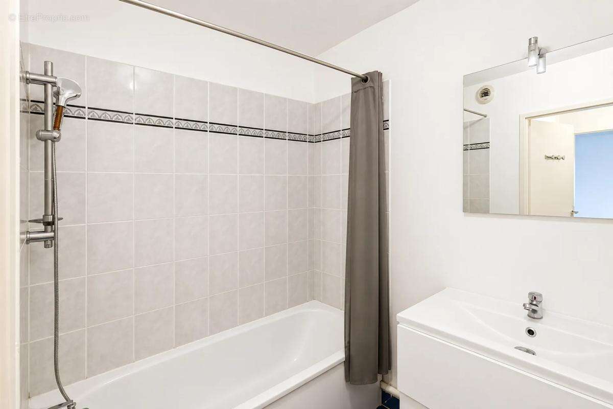 Rouen, Appartement loué T3 avec Balcon et Parking - photo 13