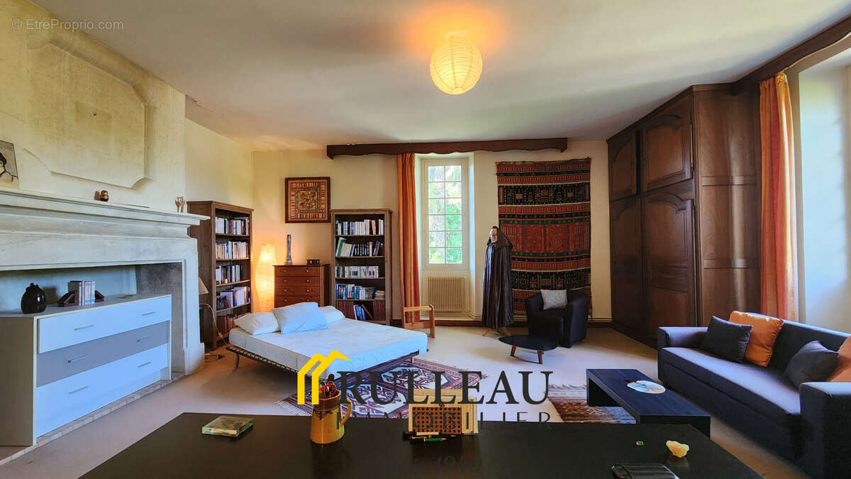 Maison à LA LANDE-DE-FRONSAC
