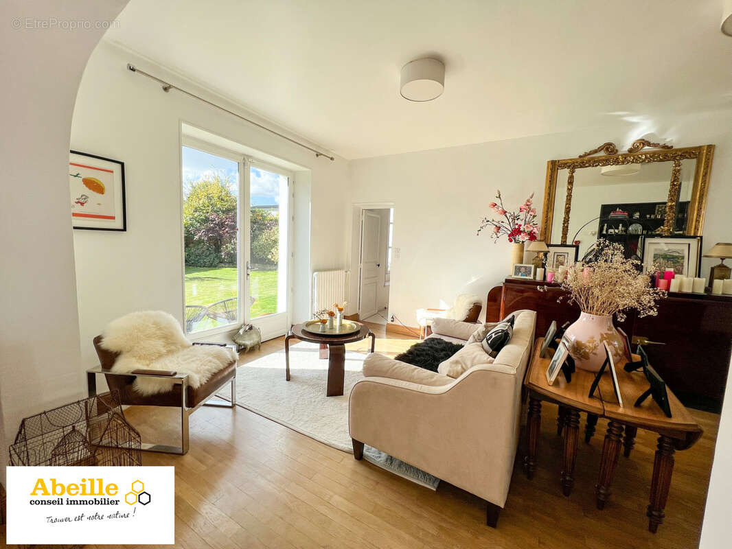 Maison à SAINT-CHERON